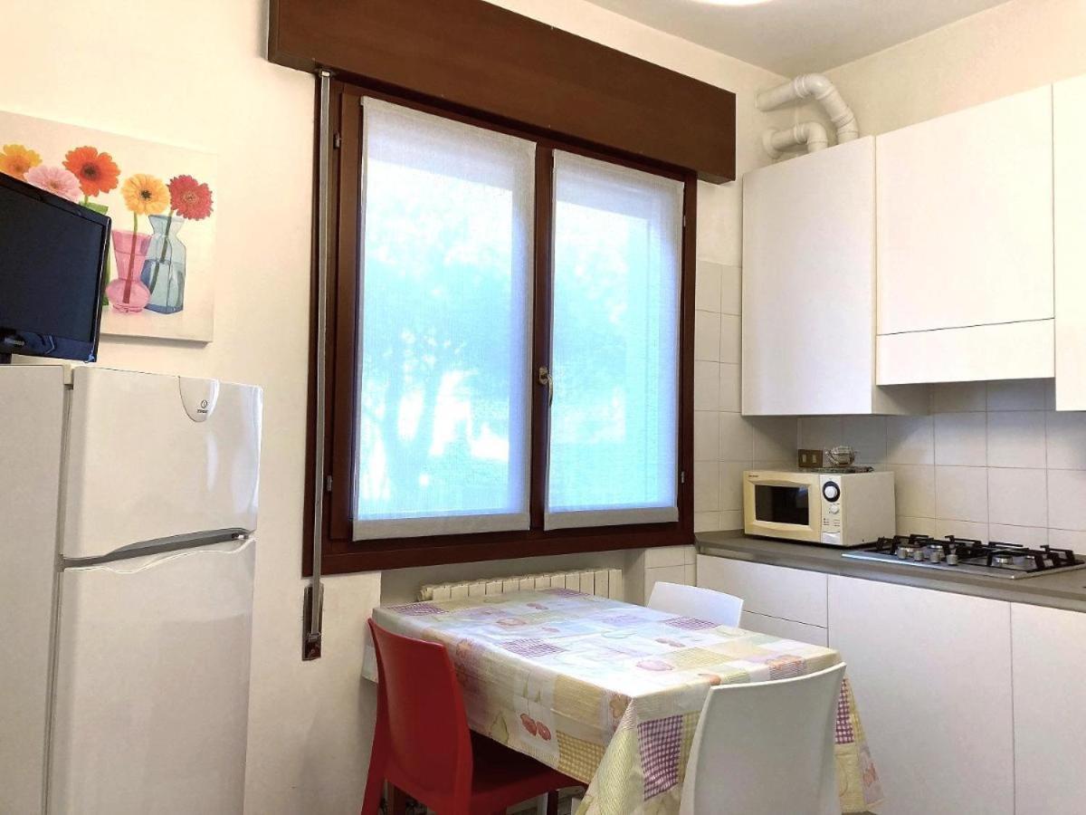 Bilocali Casa De Lazzari - Piazza Brescia - Adria Holiday Jesolo - Family Apartments Экстерьер фото