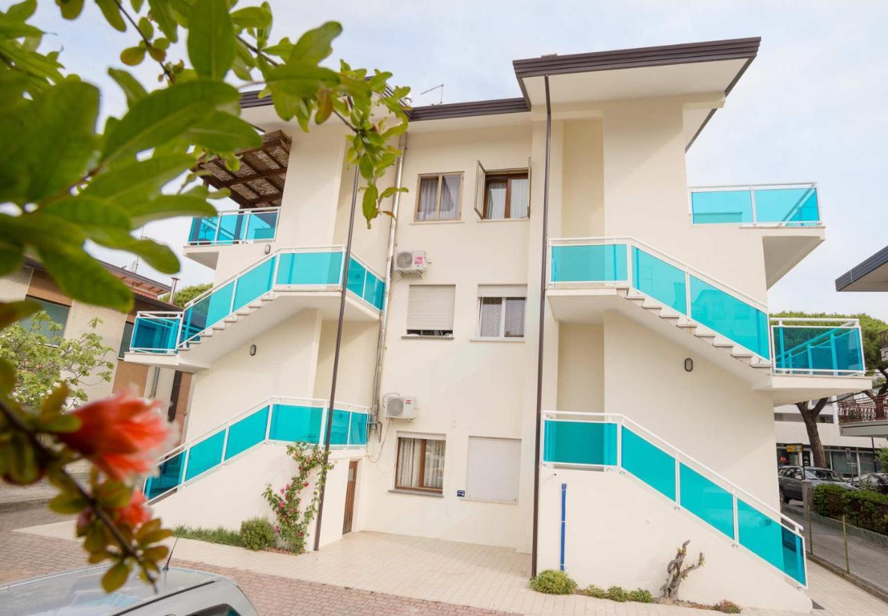 Bilocali Casa De Lazzari - Piazza Brescia - Adria Holiday Jesolo - Family Apartments Экстерьер фото
